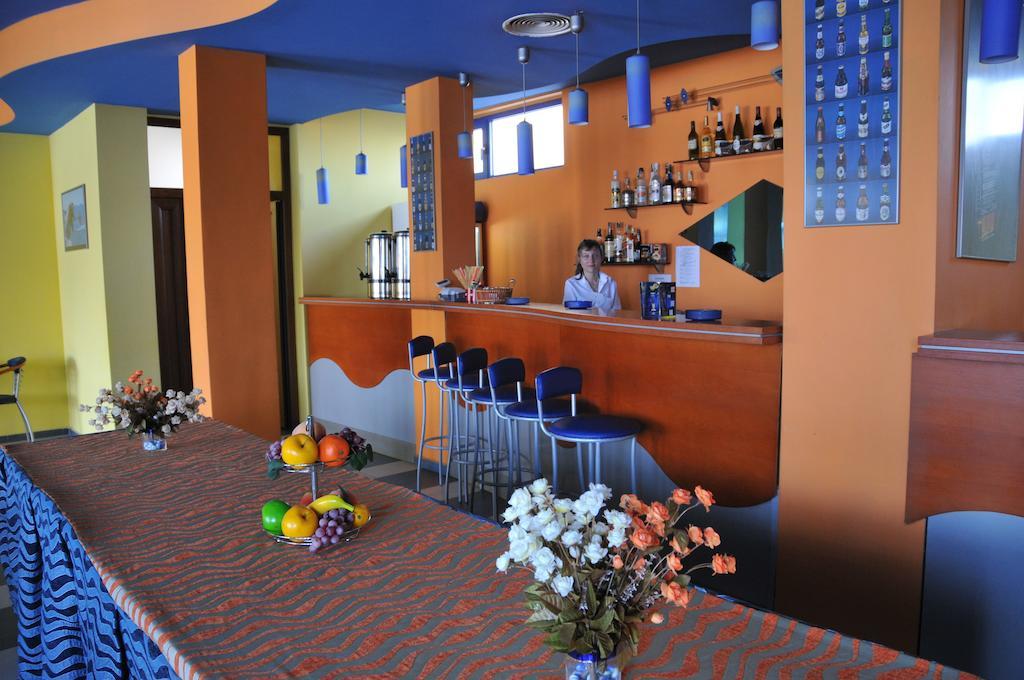 Siana Hotel Sveti Vlas Bagian luar foto