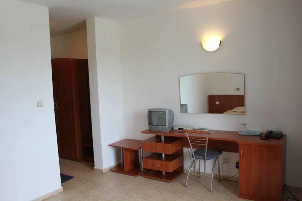 Siana Hotel Sveti Vlas Bagian luar foto