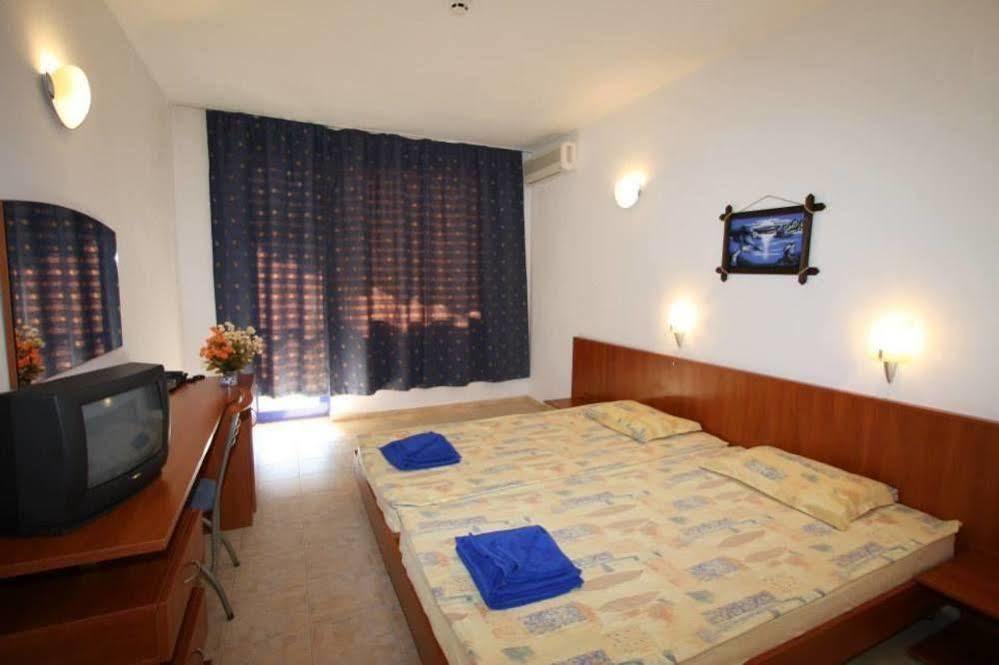 Siana Hotel Sveti Vlas Bagian luar foto