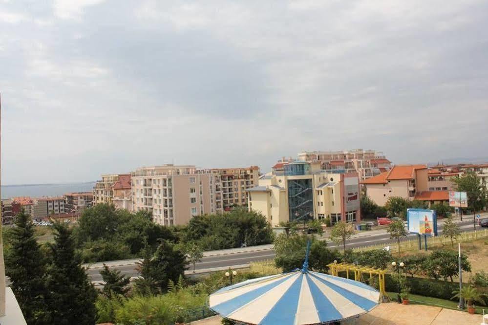Siana Hotel Sveti Vlas Bagian luar foto
