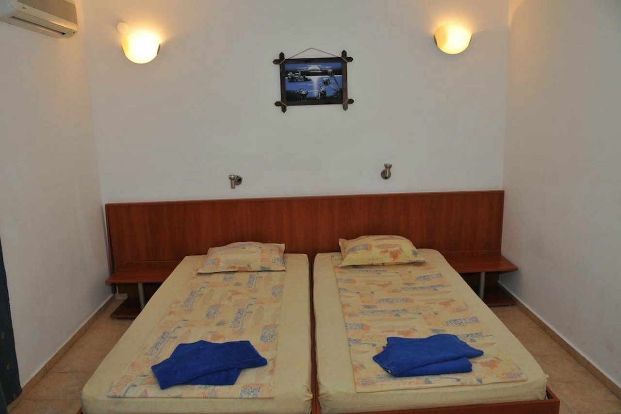 Siana Hotel Sveti Vlas Bagian luar foto